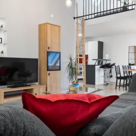 Loft E-Bike-Garage Fussbodenheizung Skigebiete nah, hotel in Eslohe