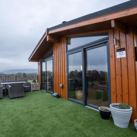 Chalet Loch Leven Lodge 25 East by Interhome, ξενοδοχείο σε Kinross