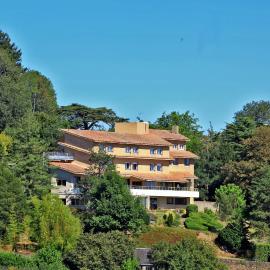 Logis Hôtel de la Bruyere, hotel i Pouzauges