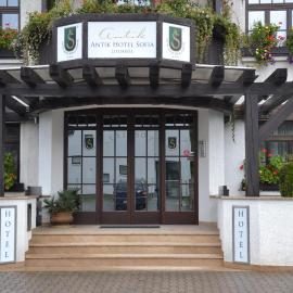 Antik Hotel & Galerie Sofia: Litomyšl şehrinde bir otel