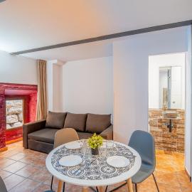 Apartamento 1 en la muralla romana junto a la Catedral