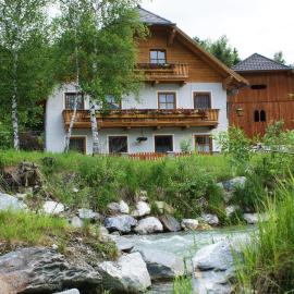Biobauernhof Tonimörtl, hotel in Mariapfarr
