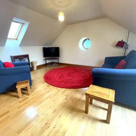 Beautiful Rural 3BR Cottage with Stunning Views - Pass the Keys
