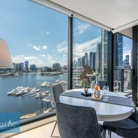 Melbourne Private Apartments - Collins Wharf Waterfront, Docklands: Melbourne şehrinde bir otel
