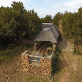 Hollybrooke Adventure Farm, hotel a Skeerpoort