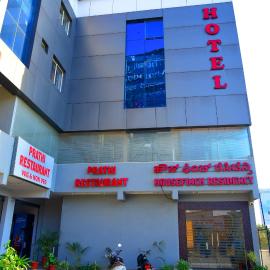 Hotel Housefinch Residency