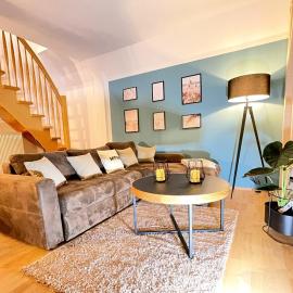 Familienfreundliches Ferienhaus in 5 min zum Strand mit Terrasse und kostenlosem Parkplatz, hotel a Cuxhaven