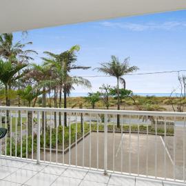 Listen To The Surf, hotel a Woorim