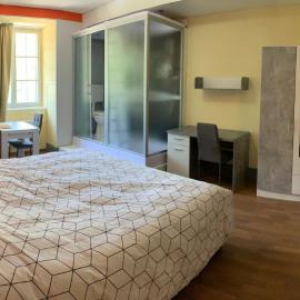 Chambre Equipè à louer, hotel Courrendlin városában