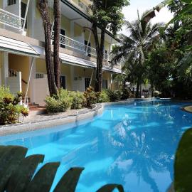 Naka Resort, hotel in Kamala Beach