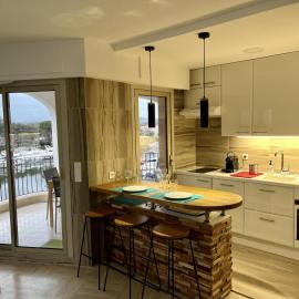 Studio moderne - Port de Mandelieu - Proche Mer, hotel din Mandelieu-la-Napoule