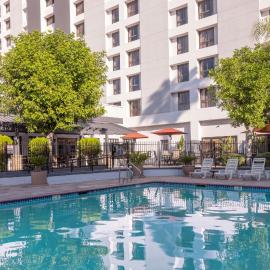Marriott Riverside at the Convention Center โรงแรมในริเวอร์ไซด์