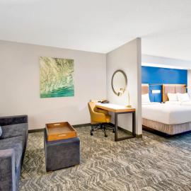 SpringHill Suites By Marriott Erie، فندق في ايري