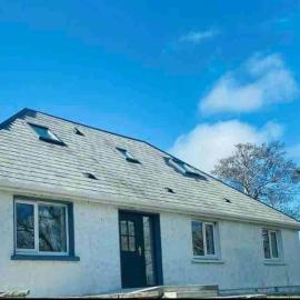 Teach Dunmore in the heart of Donegal Gaeltacht. โรงแรมในฟาลคาร์ราห์
