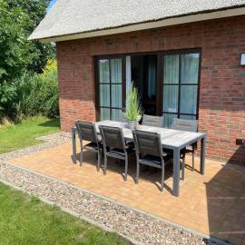 Ferienhaus 14 "Gut Tossens", hotel din Tossens