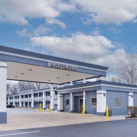 Days Inn by Wyndham Fredericksburg North, готель у місті Фредеріксбург