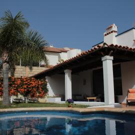La Tortuga Hostel, hótel í Adeje