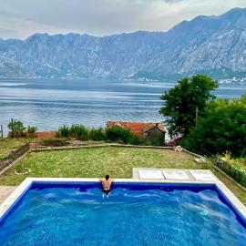Apartman KATI, hotel sa Prčanj