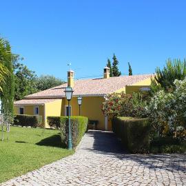 Monte dos Avós, hotel u gradu Querença