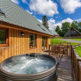 Lord Galloway 39 with Hot Tub