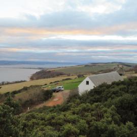 Osprey, Longhouse Cottages, hotel in Rosemarkie