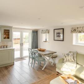 Finwood Green Farm Holiday Cottages, hotel in Henley in Arden