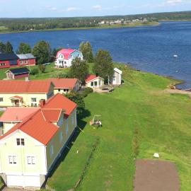 Nivagården – hotel w mieście Korpikylä