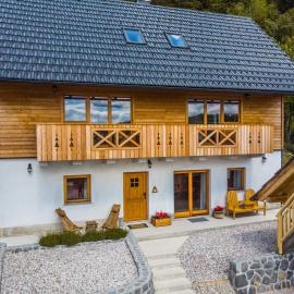 A house with the view, hotel in Srednja Vas v Bohinju