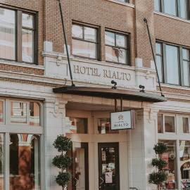 Hotel Rialto، فندق في فيكتوريا