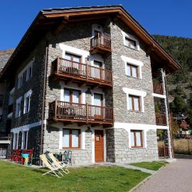 Valley Vacanze, hotel Brussonban