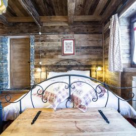 Le Thovex – hotel w mieście La Thuile