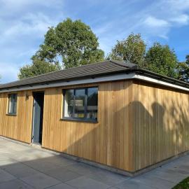 Cedar Garden Cottage, hotel in East Chinnock