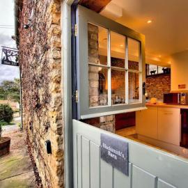 Blacksmith’s Barn - Cosy, Chilled & Dog Friendly.