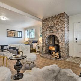PNW Retreat | Fireplace | Seattle Views