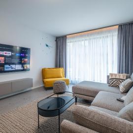 Emirates Luxury Apartment Free Parking Terrace, hotel in Sofia