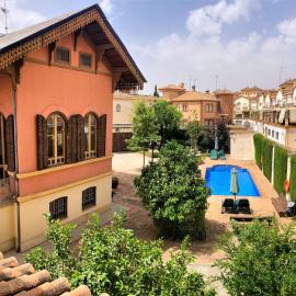 APARTAMENTOS CASERIA DE COMARES, viešbutis mieste Granada