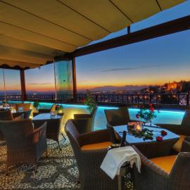 Hotel Mirador Arabeluj, готель у Гранаді