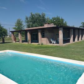 Casa de campo Los Cardenales, hotel din Rafaela