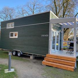 Tiny House Stever im PIER9 Tiny House Hotel, hotel in Hamm