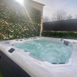 Le Domaine des Eléphants - SPA EN OPTION - 900m du Zoo, hotel in La Cévrie