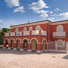 La Piazzetta Affittacamere B&B, hotel in Numana