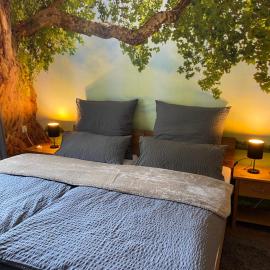 BIELEFELD CITY APARTMENTS - Wood - 2 Schlafzimmer, voll ausgestattete Küche, modernes Badezimmer, schnelles WLAN