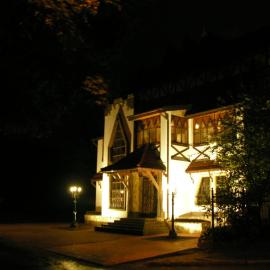 Avalon, hotelli kohteessa Krementšuk