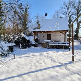 Behagliches Haus mit Garten, Klimaanlage, Kamin und Wärmepumpe, hotel in Hohenthurm