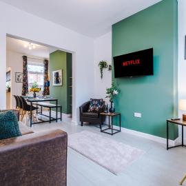 Stunning 3-bed home in Nantwich by 53 Degrees Property - Amazing location, Ideal for Groups - Sleeps 6