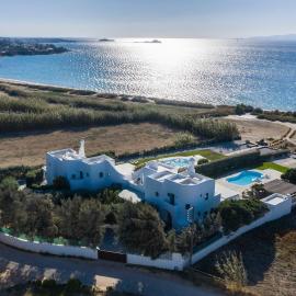 Aqua Breeze Villas on the beach