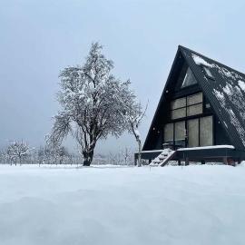 StayVista at The Loft - A-Frame Structure, English Interiors, Bonfire