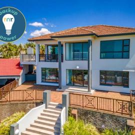 118 - 4 Bedroom House Toti, hotel in Amanzimtoti