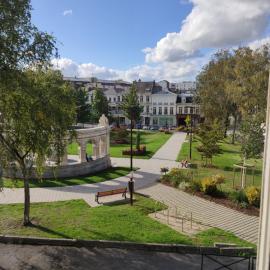 Résidence Jehan Froissart, hotel a Valenciennes
