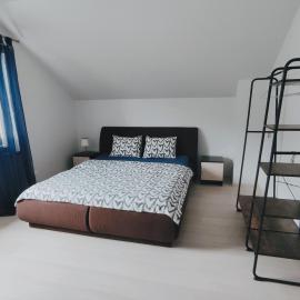 K-Town - Apartment near the Lake, hotel a Kaunas